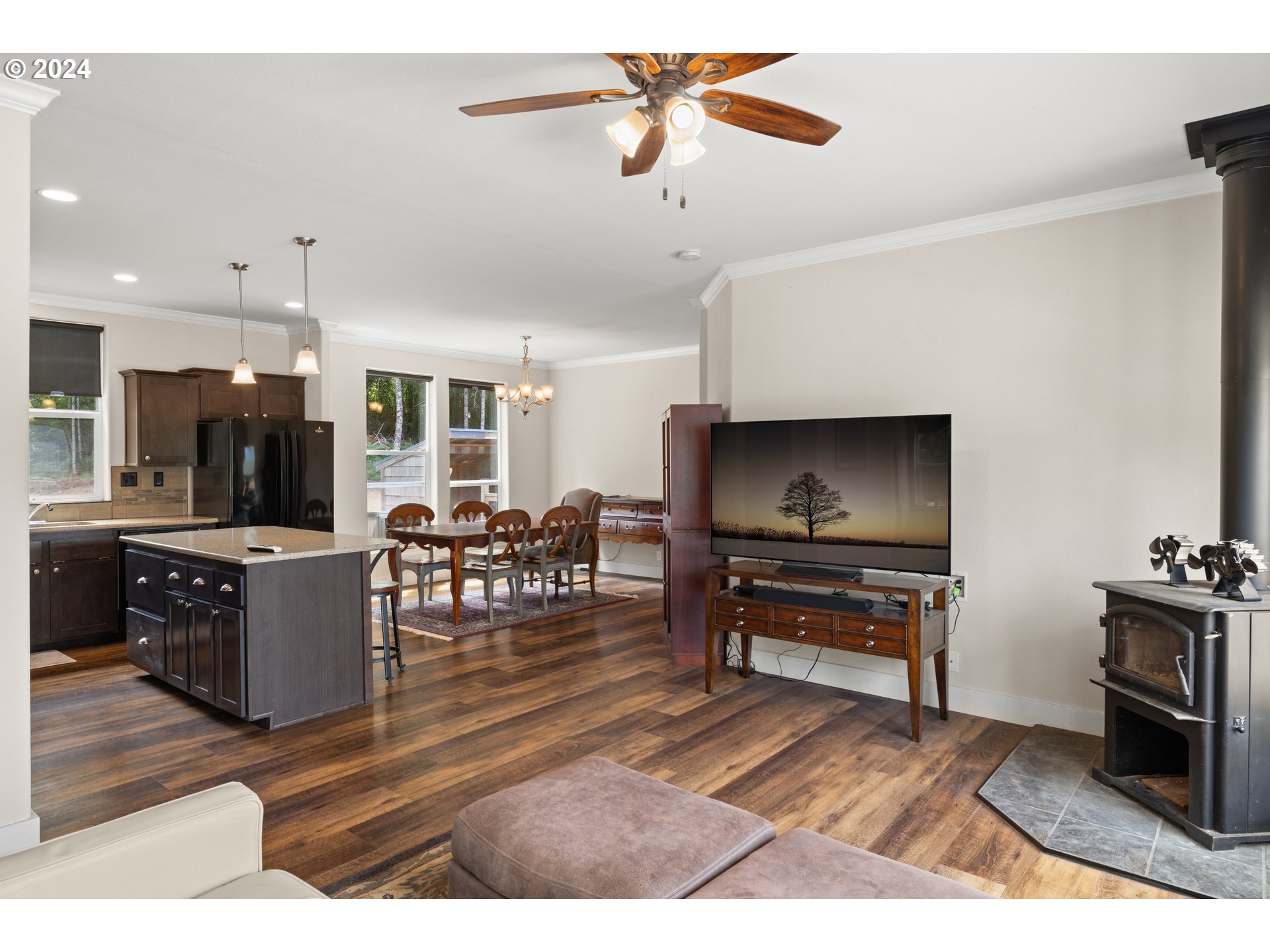 24343 Northwest Ridge Road Forest Grove, OR 97116 - Photo 17 of 48 Great Room