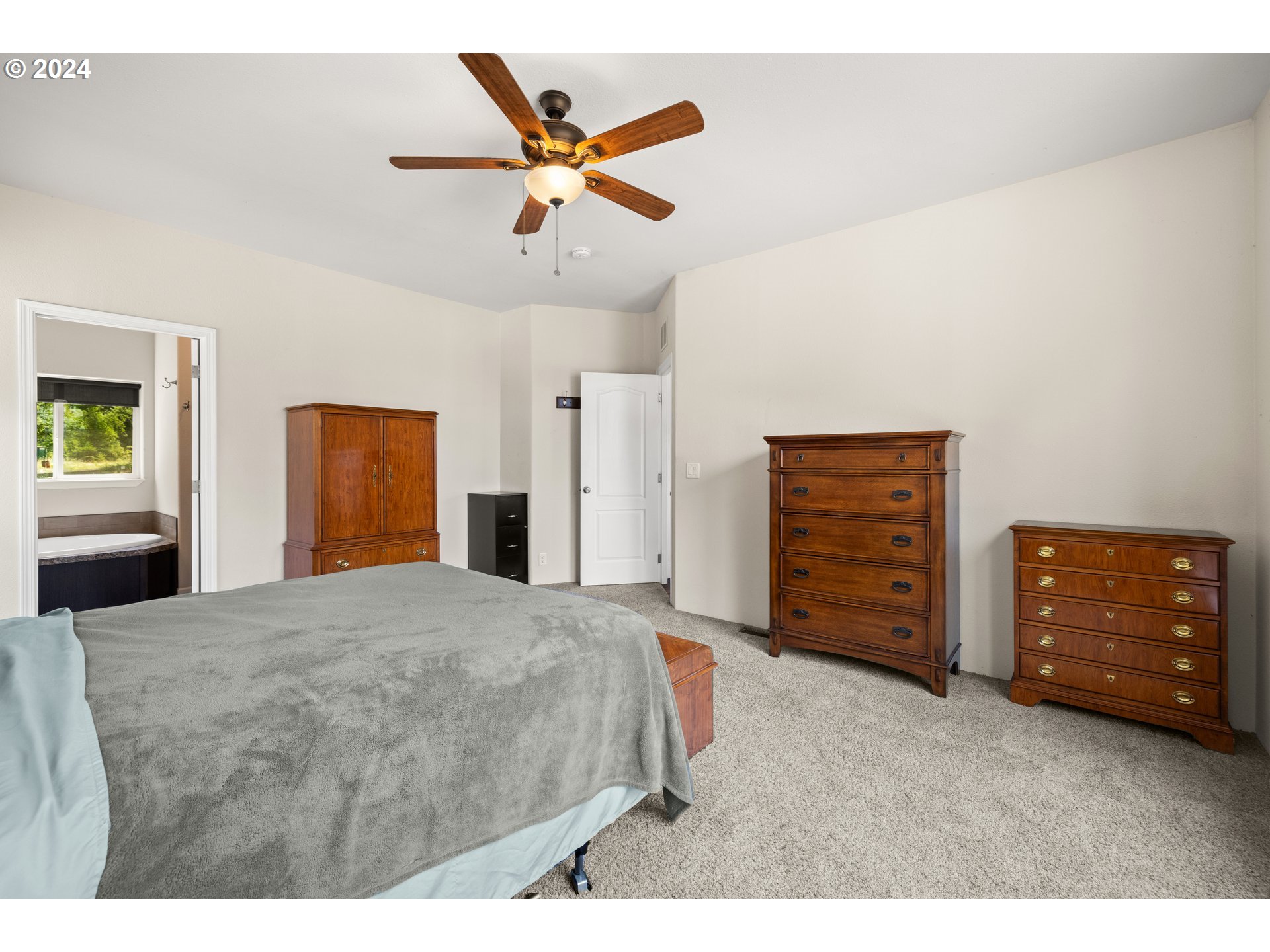 24343 Northwest Ridge Road Forest Grove, OR 97116 - Photo 29 of 48 Primary Bedroom