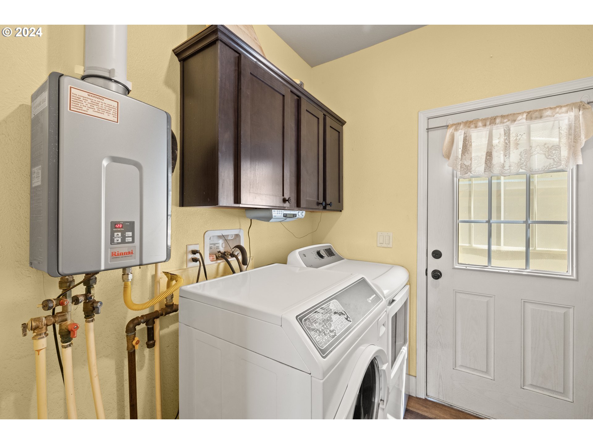 24343 Northwest Ridge Road Forest Grove, OR 97116 - Photo 39 of 48 Utility Room
