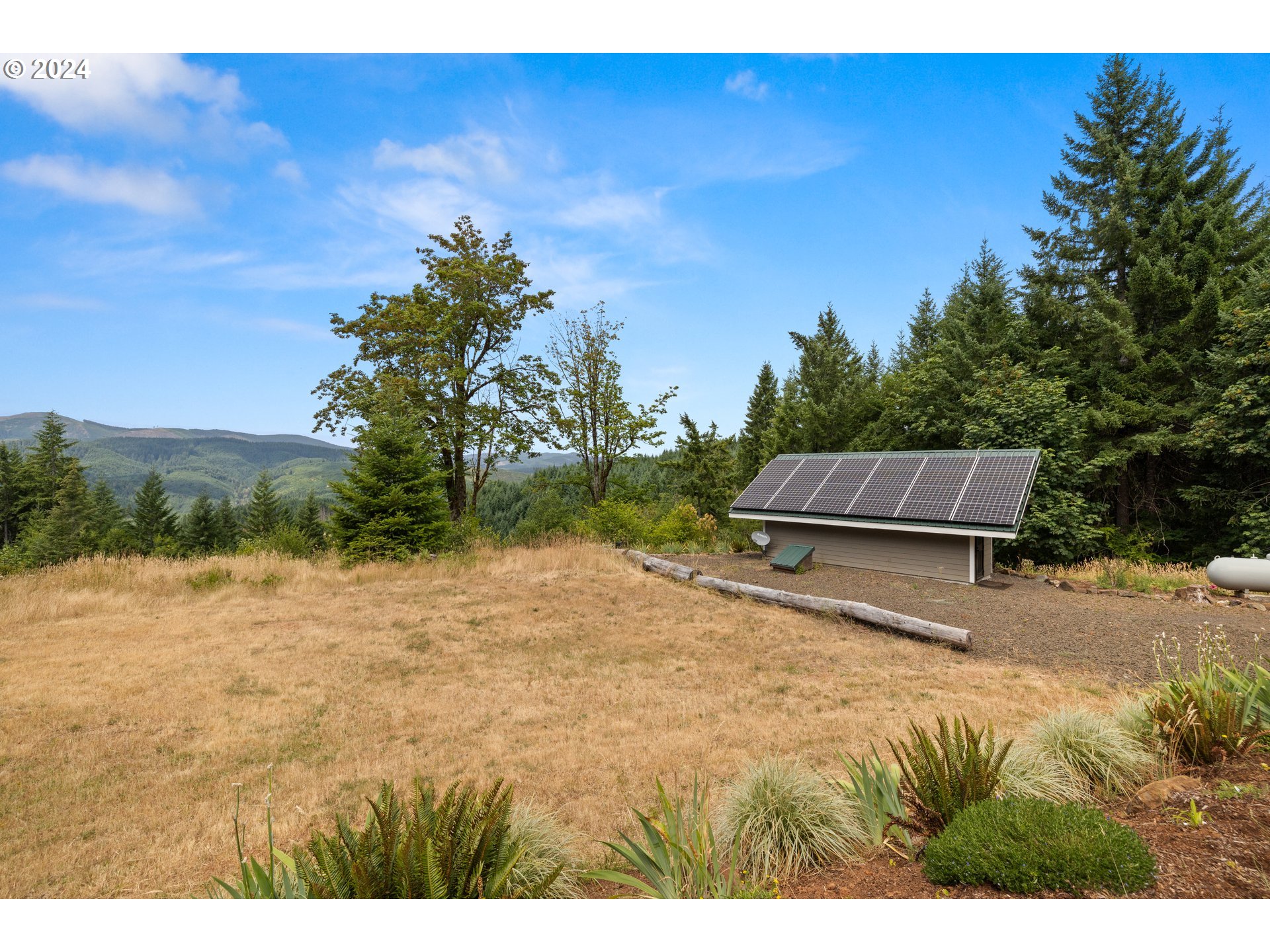 24343 Northwest Ridge Road Forest Grove, OR 97116 - Photo 10 of 48 View