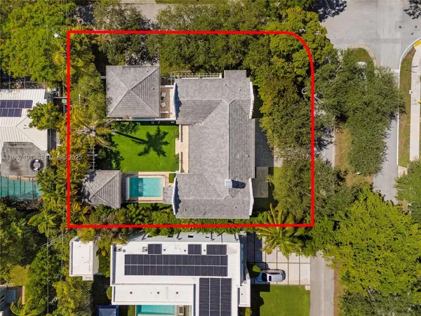 $5,595,000 | 7745 Southwest 54th Avenue, Miami, FL 33143