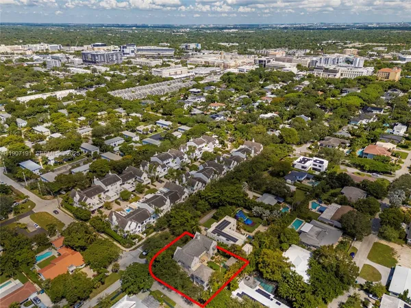 $5,595,000 | 7745 Southwest 54th Avenue, Miami, FL 33143