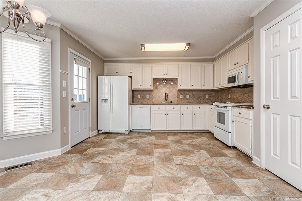 4011 Watson Church Road Monroe, NC 28110 - Photo 7 of 25