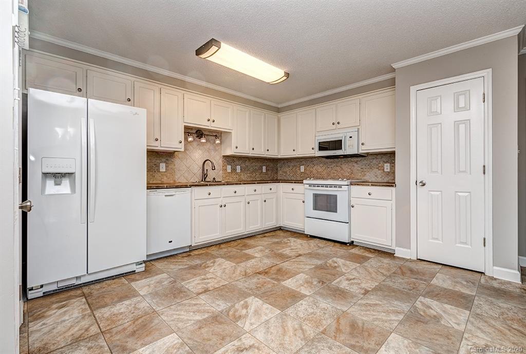 4011 Watson Church Road Monroe, NC 28110 - Photo 9 of 25