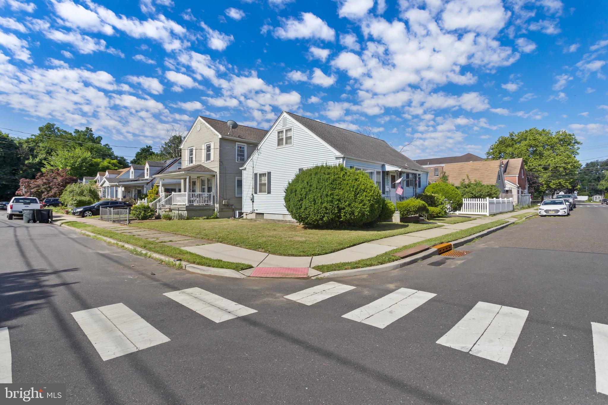 920 Barnt-Deklyn Road Hamilton, NJ 08610 - Photo 4 of 26 a view of a street with a house