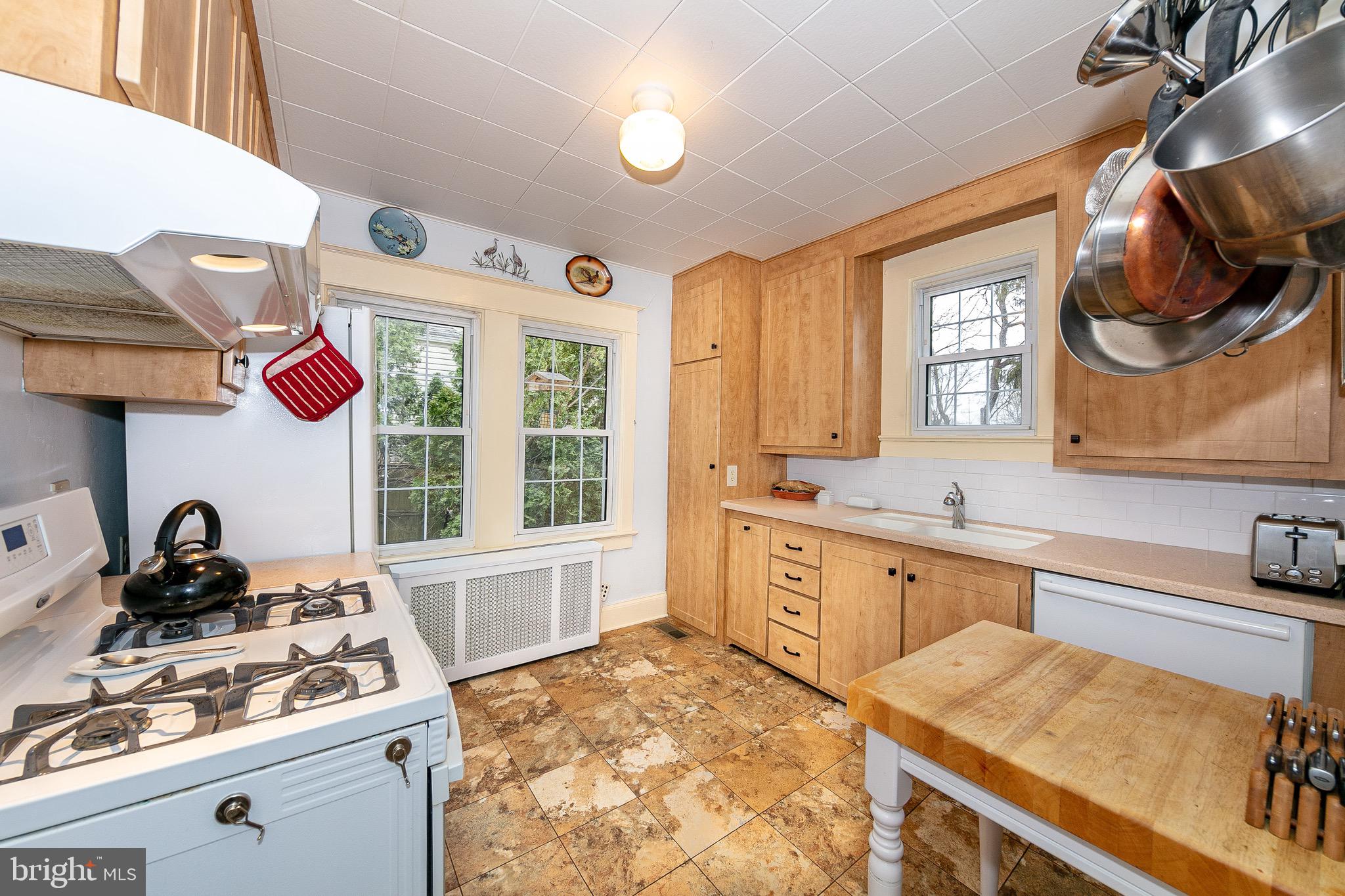 5 Rutledge Avenue Ewing, NJ 08618 - Photo 8 of 19