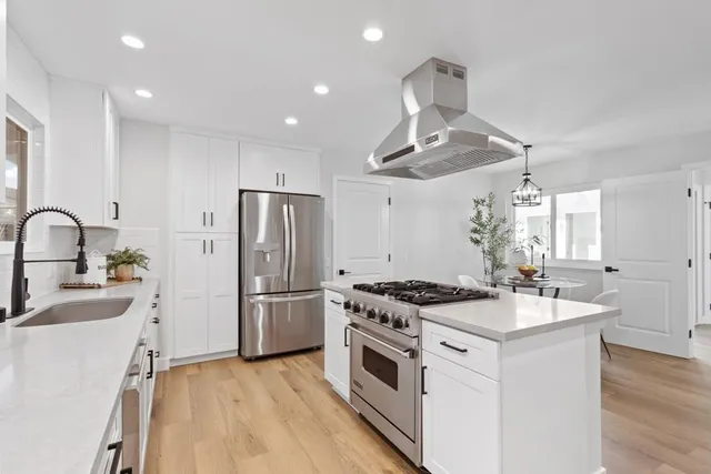 $2,698,000 | 131 Yawl Court, Foster City, CA 94404