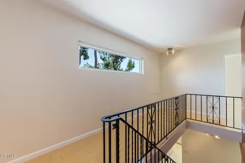 $5,800 | 1932 Hilldale Drive, La Canada Flintridge, CA 91011