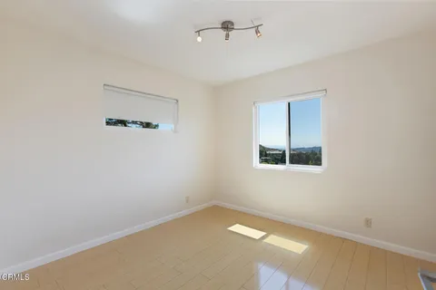 $5,800 | 1932 Hilldale Drive, La Canada Flintridge, CA 91011