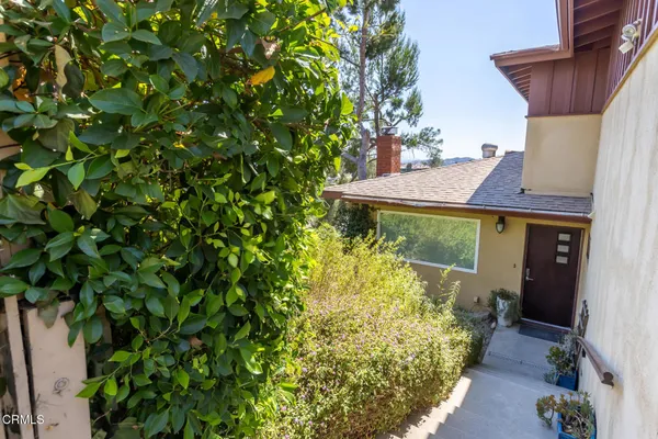 $5,800 | 1932 Hilldale Drive, La Canada Flintridge, CA 91011