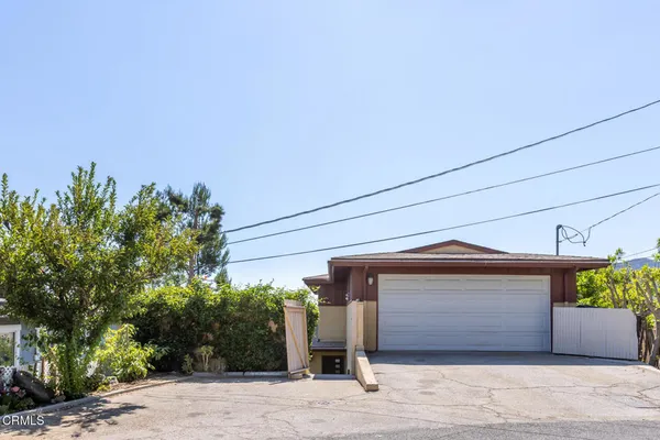 $5,800 | 1932 Hilldale Drive, La Canada Flintridge, CA 91011