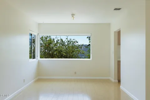 $5,800 | 1932 Hilldale Drive, La Canada Flintridge, CA 91011