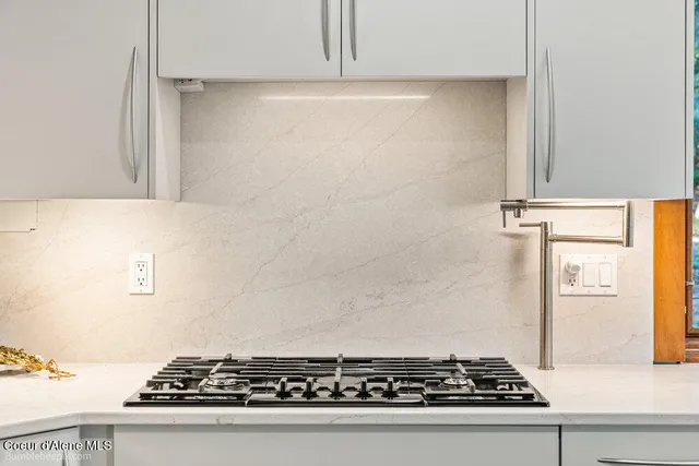 $3,100,000 | 8817 West Riverview Drive, Coeur D'Alene, ID 83814