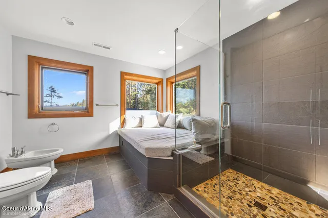 $3,100,000 | 8817 West Riverview Drive, Coeur D'Alene, ID 83814