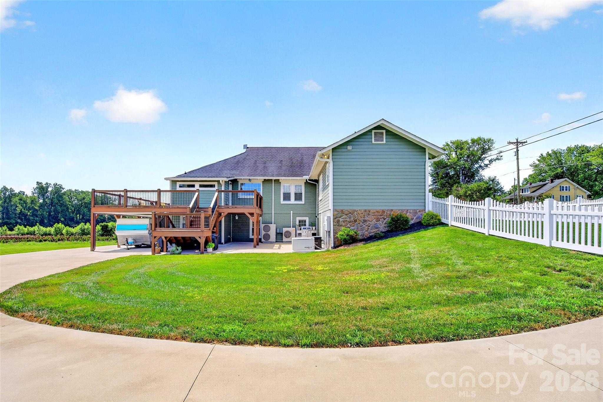 768 Lake Tahoma Road Marion, NC 28752 - Photo 6 of 48