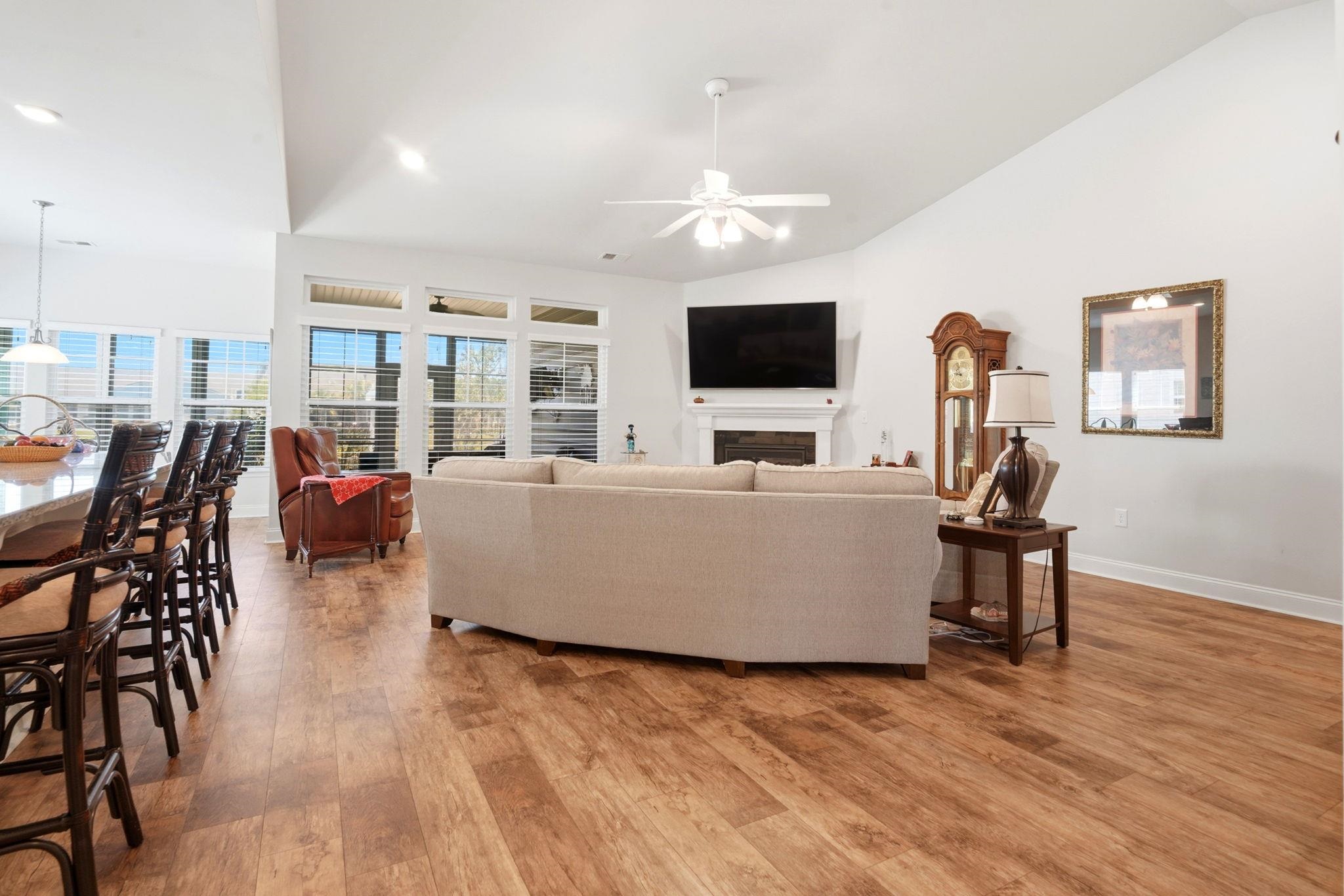 237 Sherwood Drive Murrells Inlet, SC 29576 - Photo 5 of 35