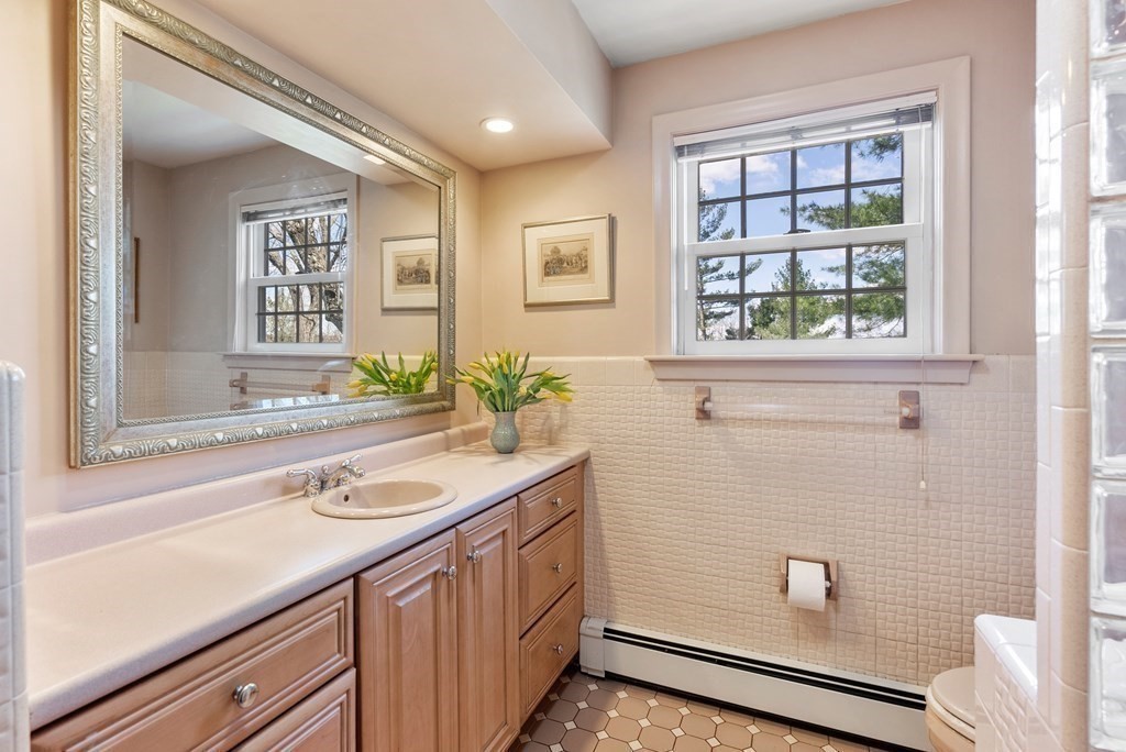 25 Forest Ridge Road Weston, MA 02493 - Photo 16 of 26