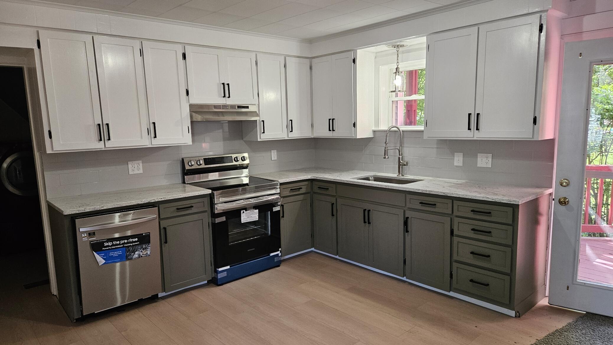 75 South Street Biddeford, ME 04005 - Photo 4 of 47 20260609_094942