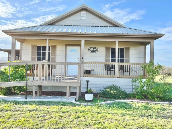 $449,000 | 153 Boenig Road, Woodsboro, TX 78393