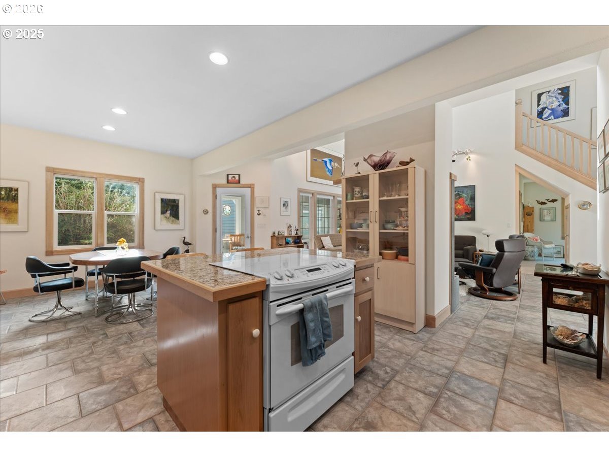 49455 Proposal Rock Loop Neskowin, OR 97149 - Photo 26 of 48