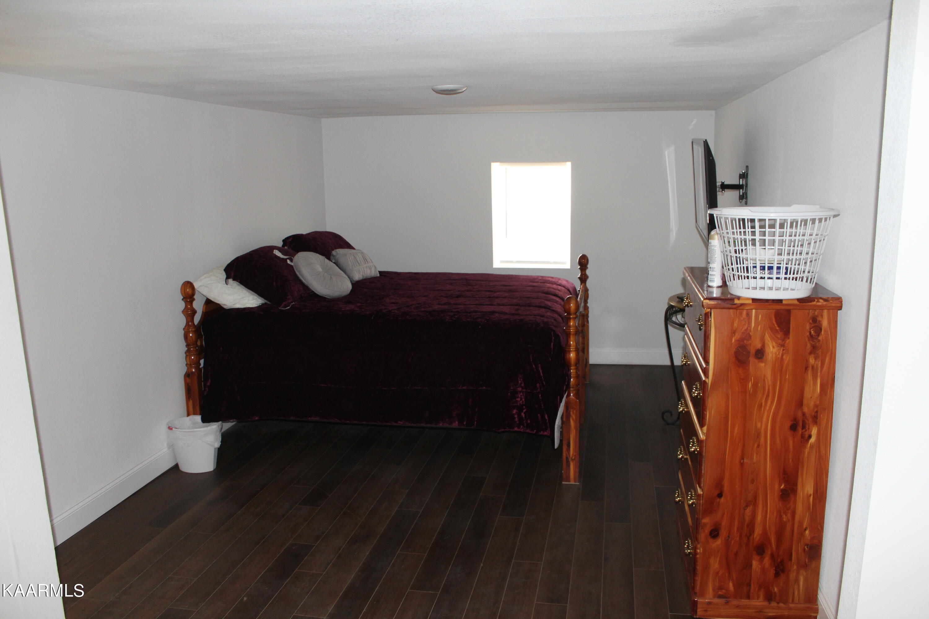 2906 Flat Hollow Road Speedwell, TN 37870 - Photo 17 of 19 IMG_6358