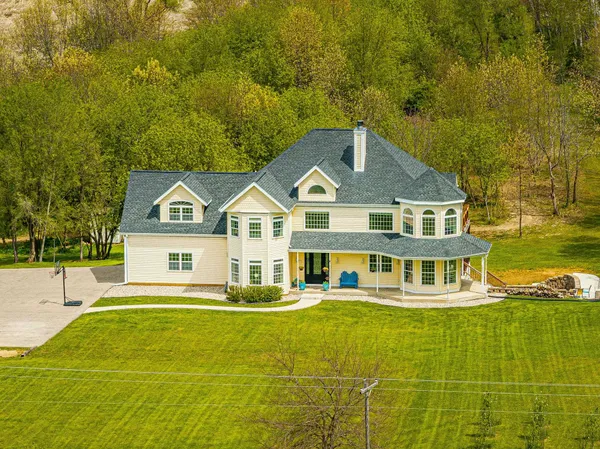 $1,400,000 | 2222 County Road, Stoughton, WI 53589