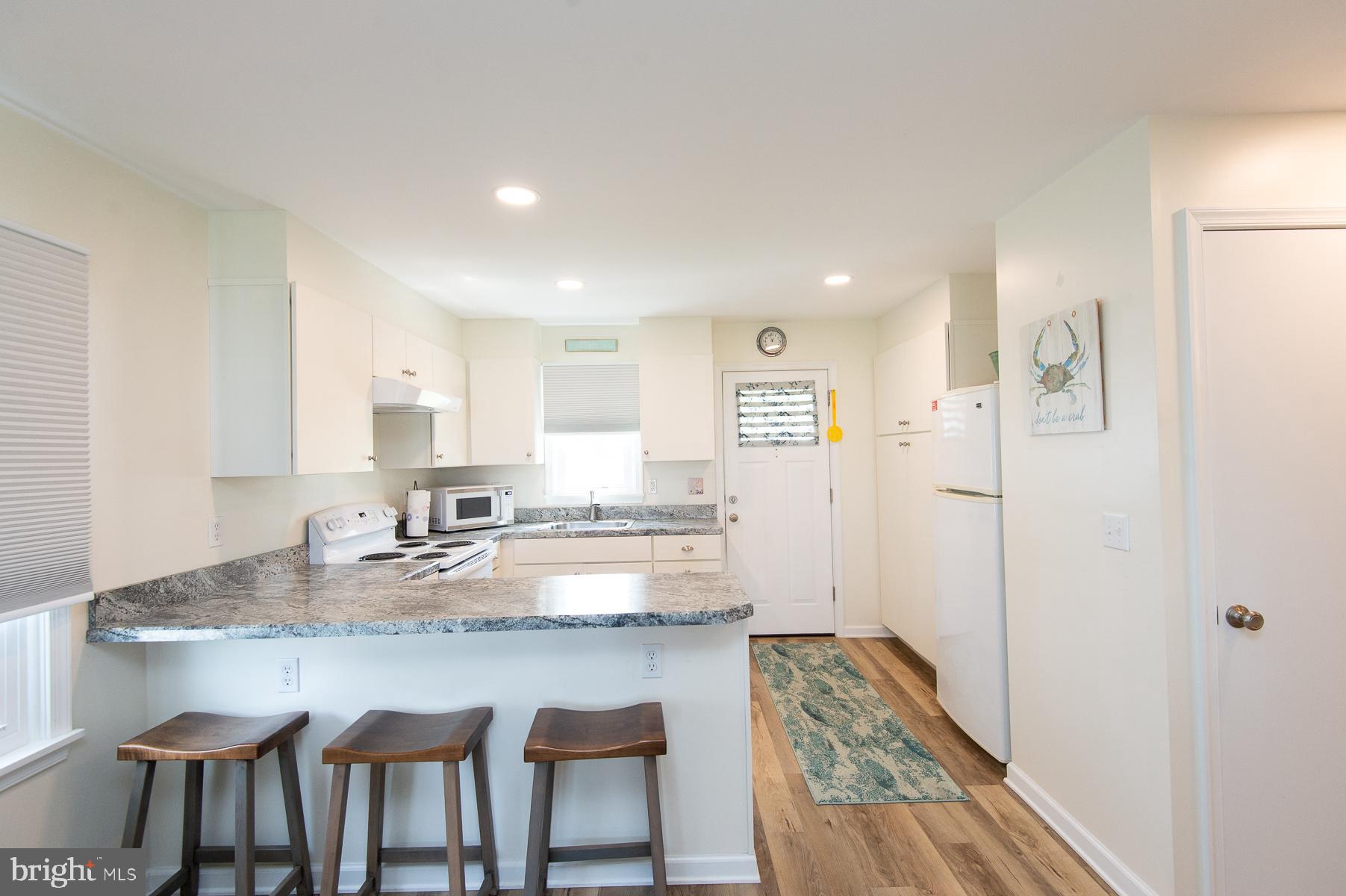 724 Twin Point Cove Road Cambridge, MD 21613 - Photo 16 of 60 Breakfast Bar