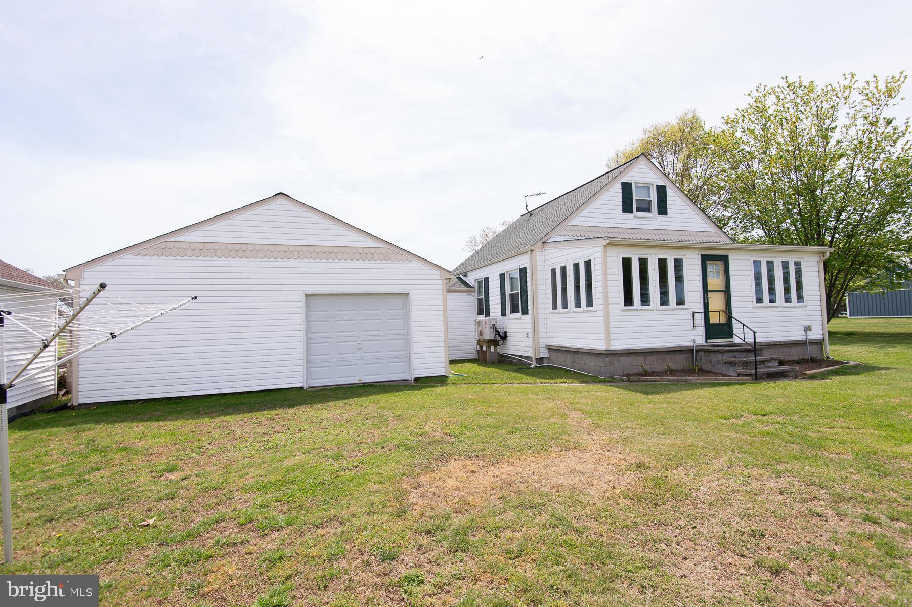 724 Twin Point Cove Road Cambridge, MD 21613 - Photo 59 of 60 Back of house and garage