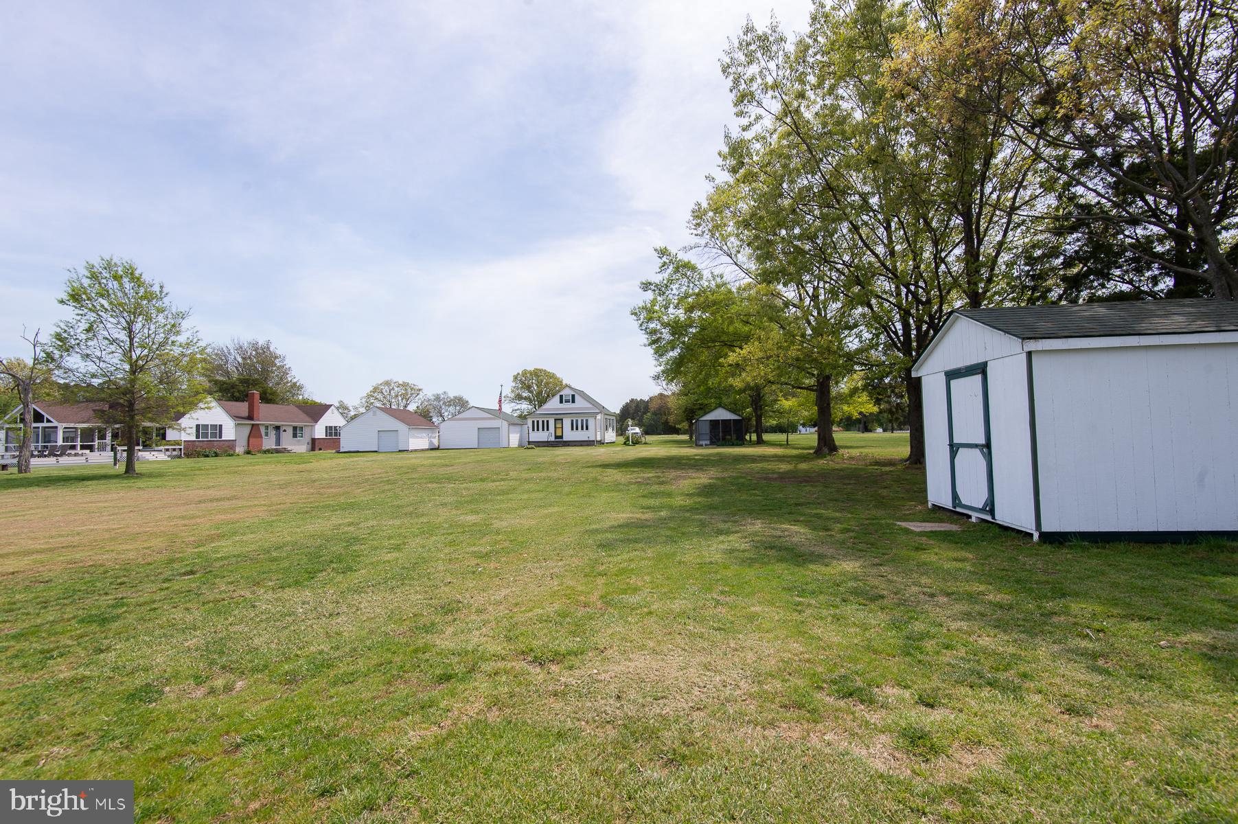 724 Twin Point Cove Road Cambridge, MD 21613 - Photo 7 of 60 Large rear yard