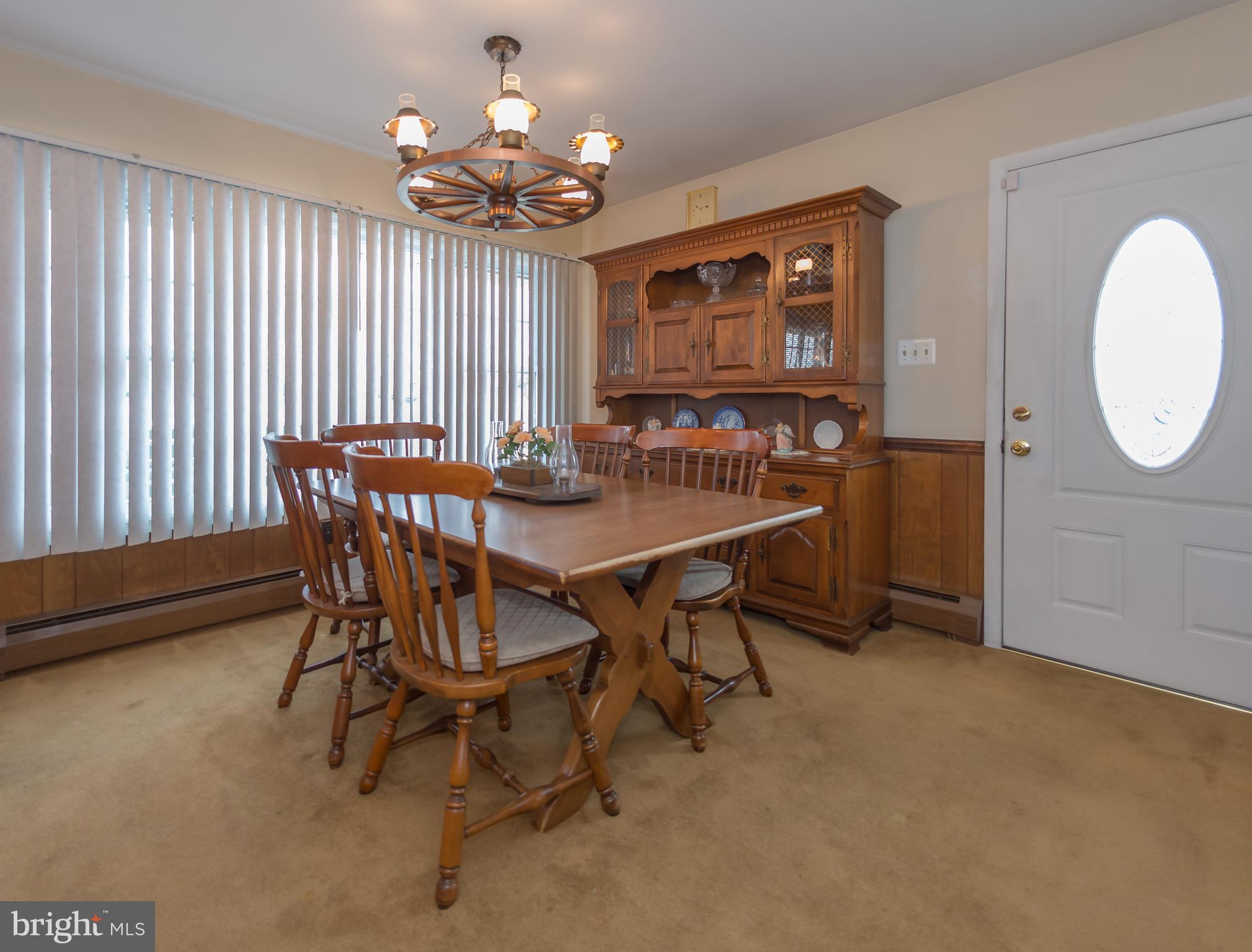 66 Wildflower Road Levittown, PA 19057 - Photo 4 of 42 Dining area