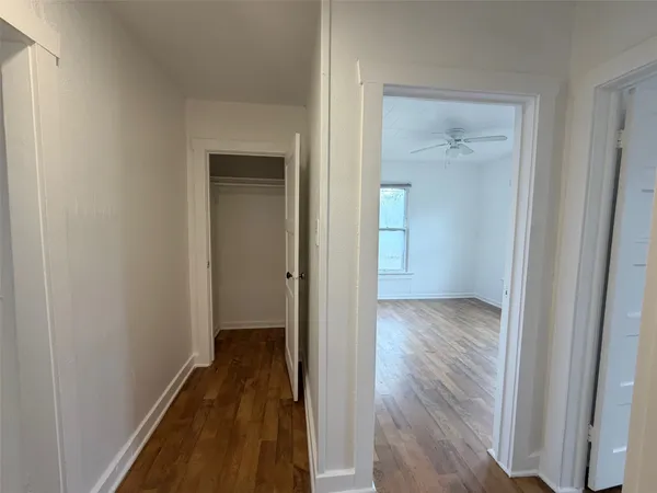 $1,400 | 1604 Main Street, Bastrop, TX 78602