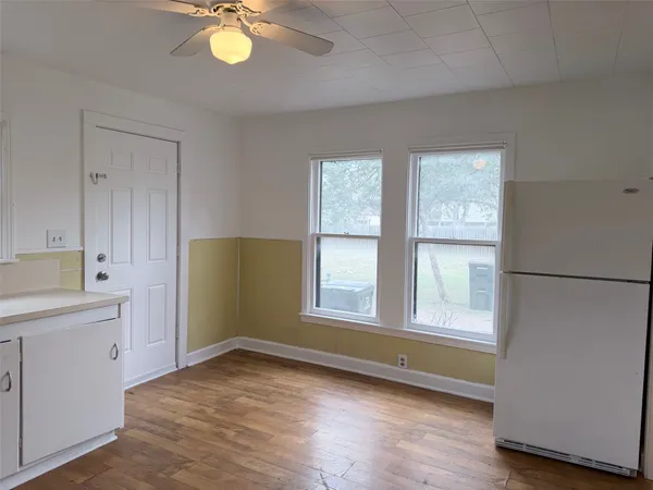 $1,400 | 1604 Main Street, Bastrop, TX 78602