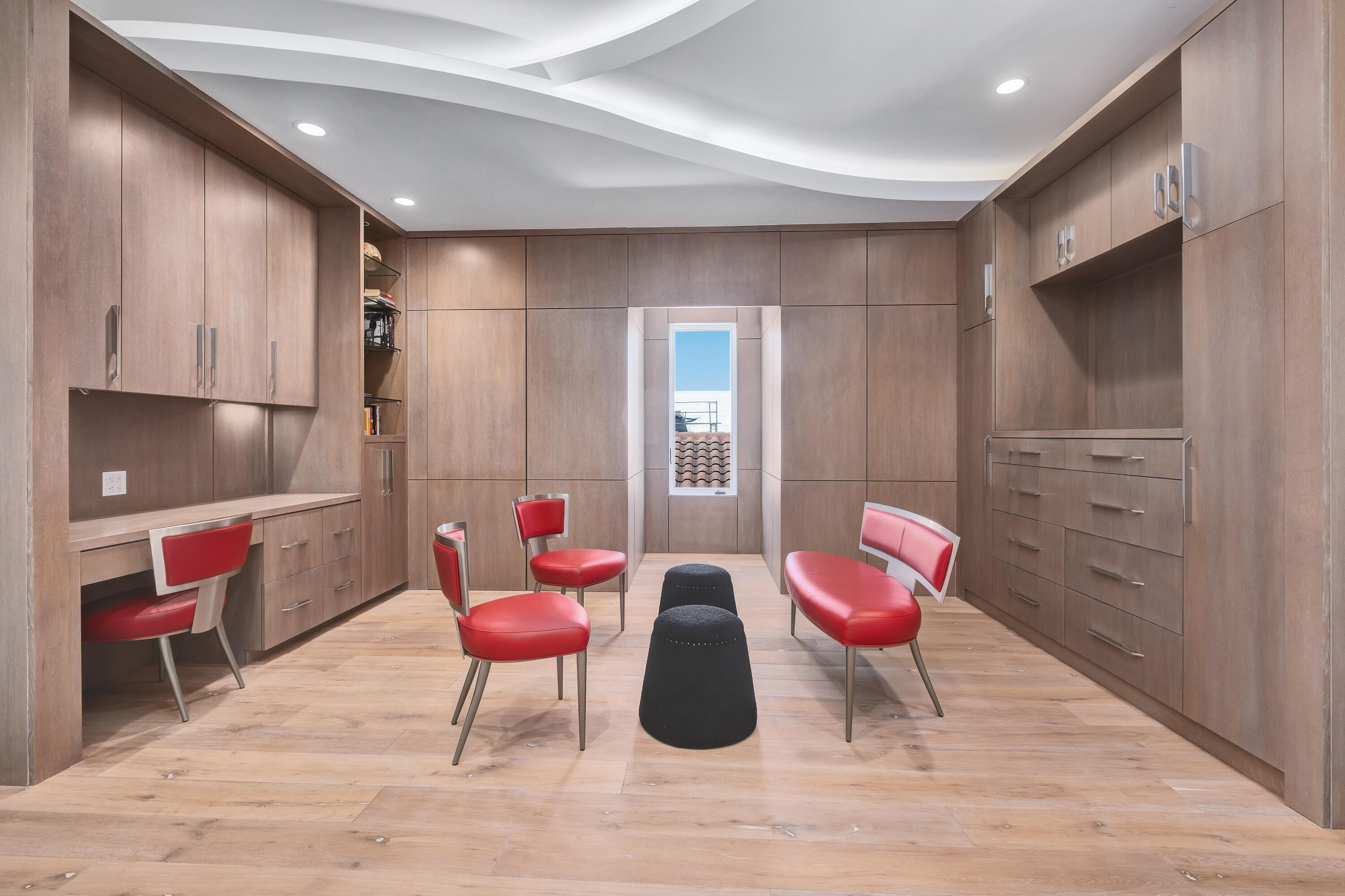 4662 Destiny Way Destin, FL 32541 - Photo 31 of 67 a room with furniture and wooden floor