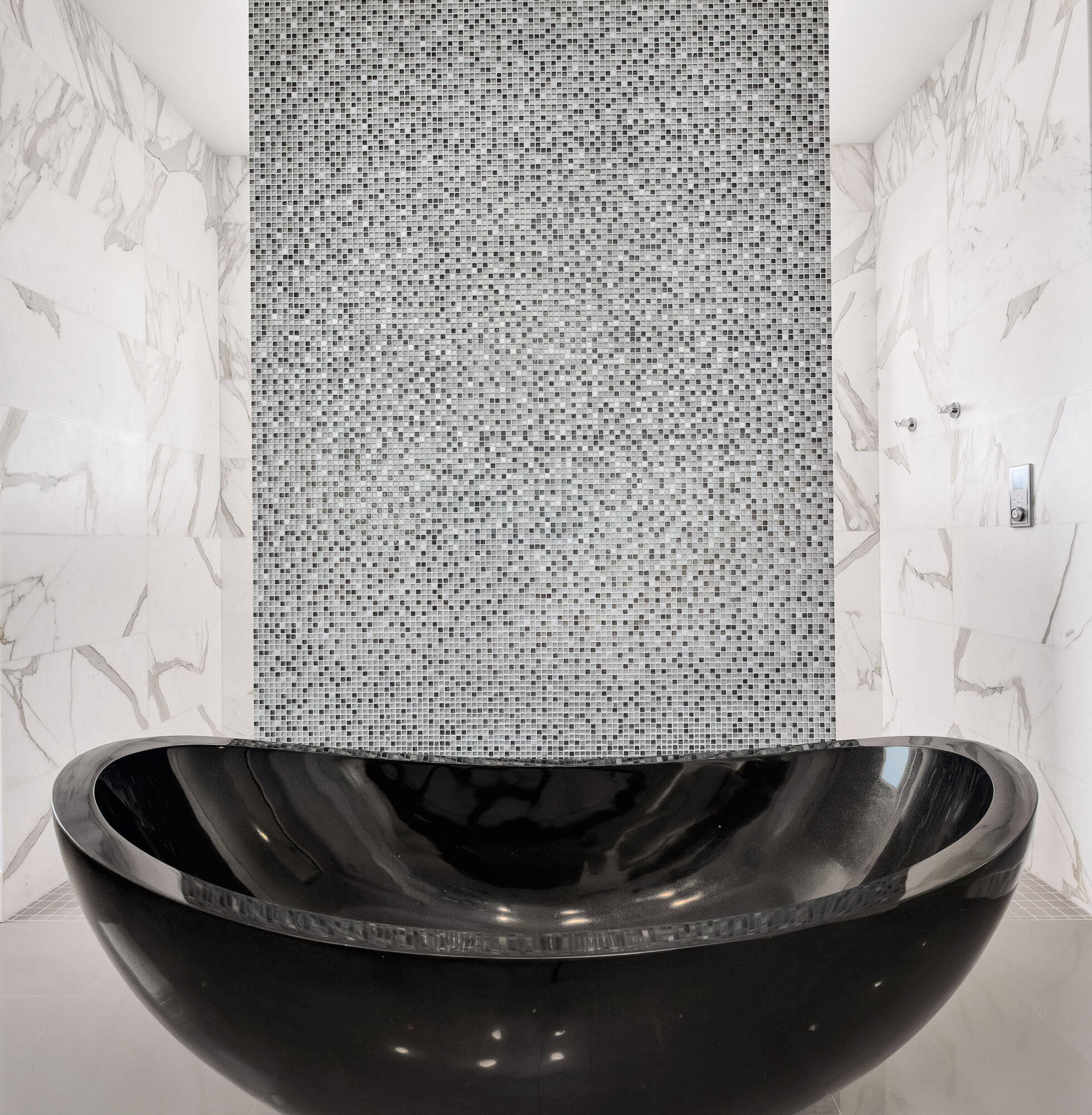 4662 Destiny Way Destin, FL 32541 - Photo 38 of 67 Primary Ensuite