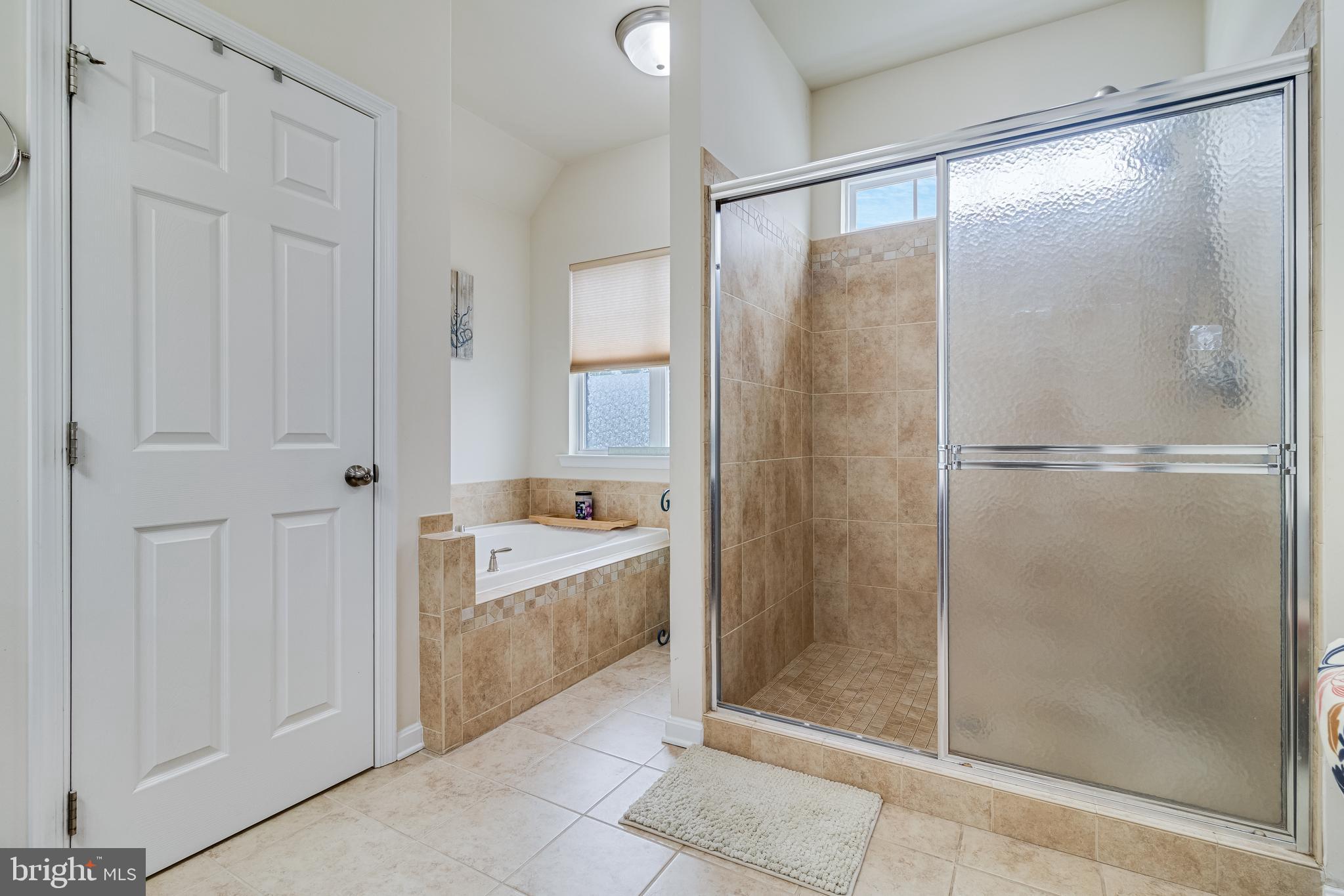 45546 Bethson Street California, MD 20619 - Photo 26 of 36 Primary bath