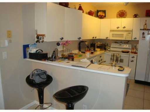 20950 Vía Jasmine, Unit 4 Boca Raton, FL 33428 - Photo 8 of 15 Additional Photo