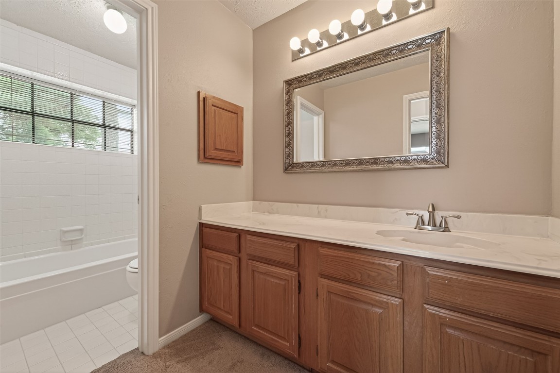 5003 Dawn Lily Drive Spring, TX 77388 - Photo 42 of 49 Upstairs Bathroom