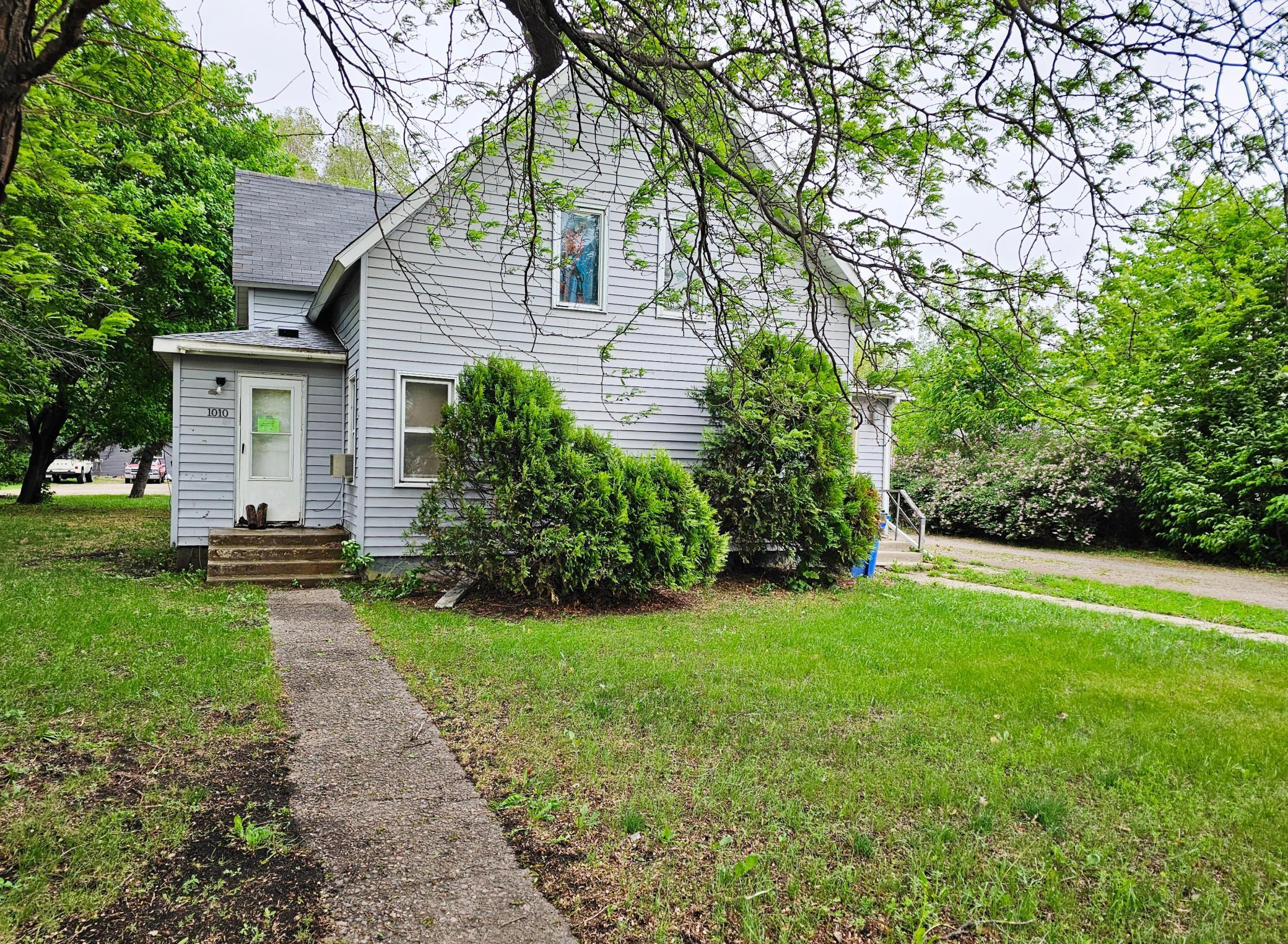 1008-1010 11th Avenue Clarkfield, MN 56223 - Photo 2 of 2