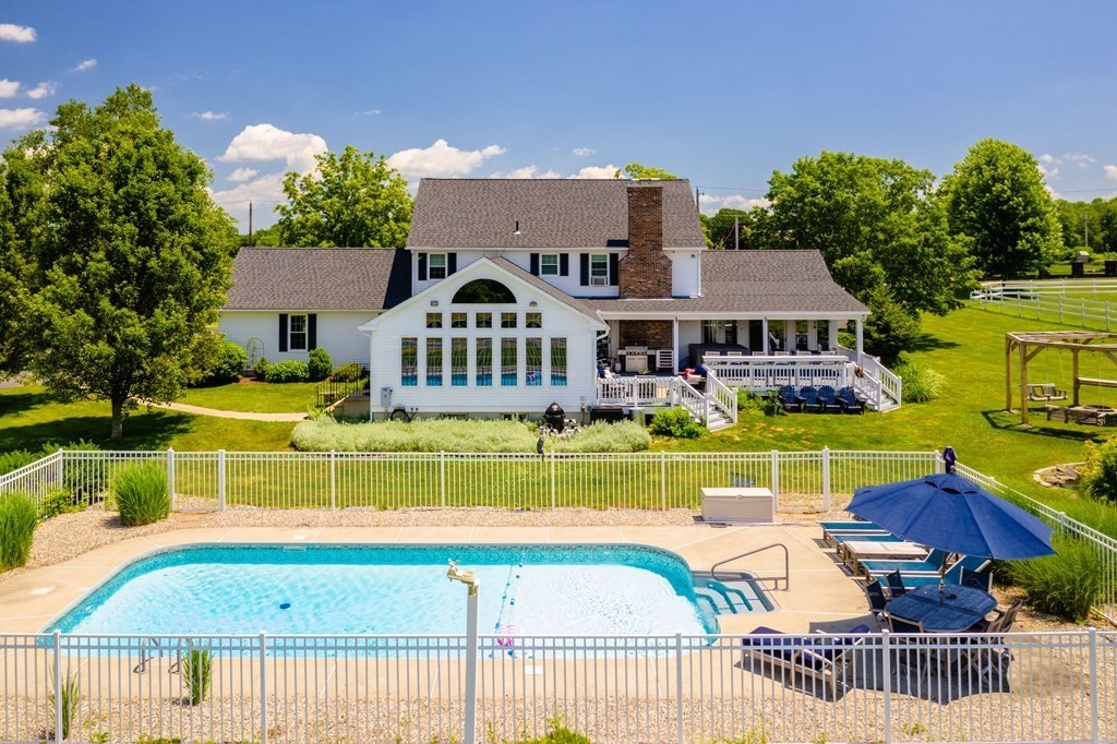 949 Glendale Road Wilbraham, MA 01095 - Photo 4 of 41 Gallery Image 4