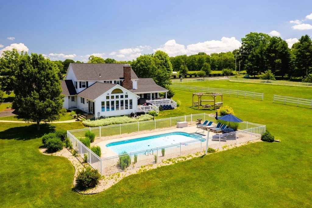 949 Glendale Road Wilbraham, MA 01095 - Photo 5 of 41 Gallery Image 5