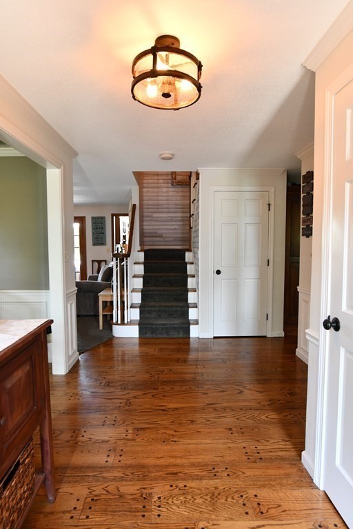 949 Glendale Road Wilbraham, MA 01095 - Photo 6 of 41 Gallery Image 6