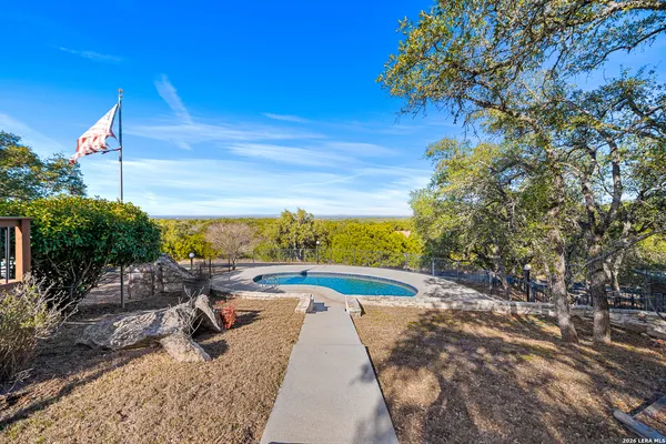 $975,000 | 318 Remington Drive, Bergheim, TX 78004