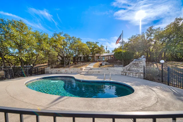 $975,000 | 318 Remington Drive, Bergheim, TX 78004