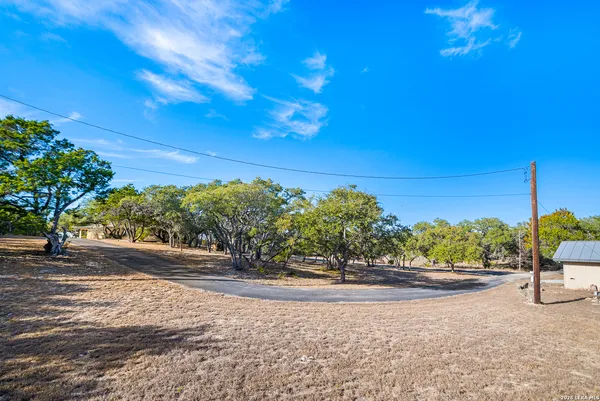$975,000 | 318 Remington Drive, Bergheim, TX 78004