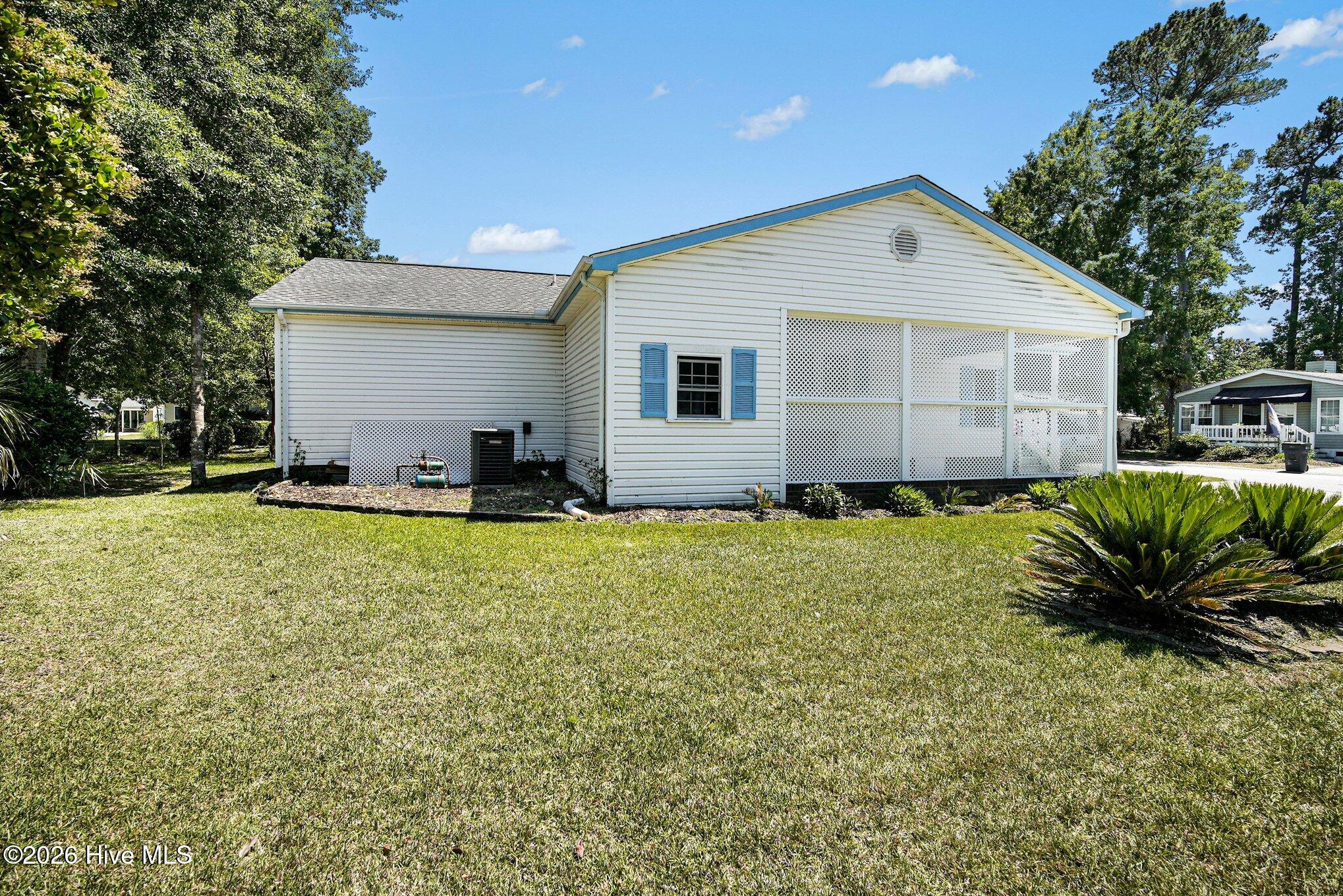 533 Leeward Way Calabash, NC 28467 - Photo 26 of 37 026_file_5972