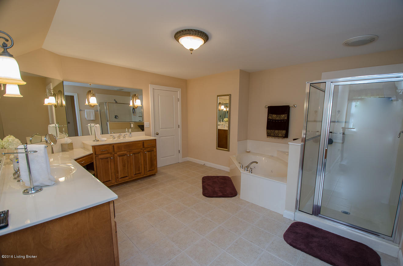 13506 Ridgemoor Drive Prospect, KY 40059 - Photo 26 of 51 Master Bathroom