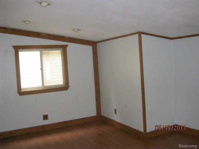 70 Batavia Street River Rouge, MI 48218 - Photo 17 of 17 LIVING ROOM