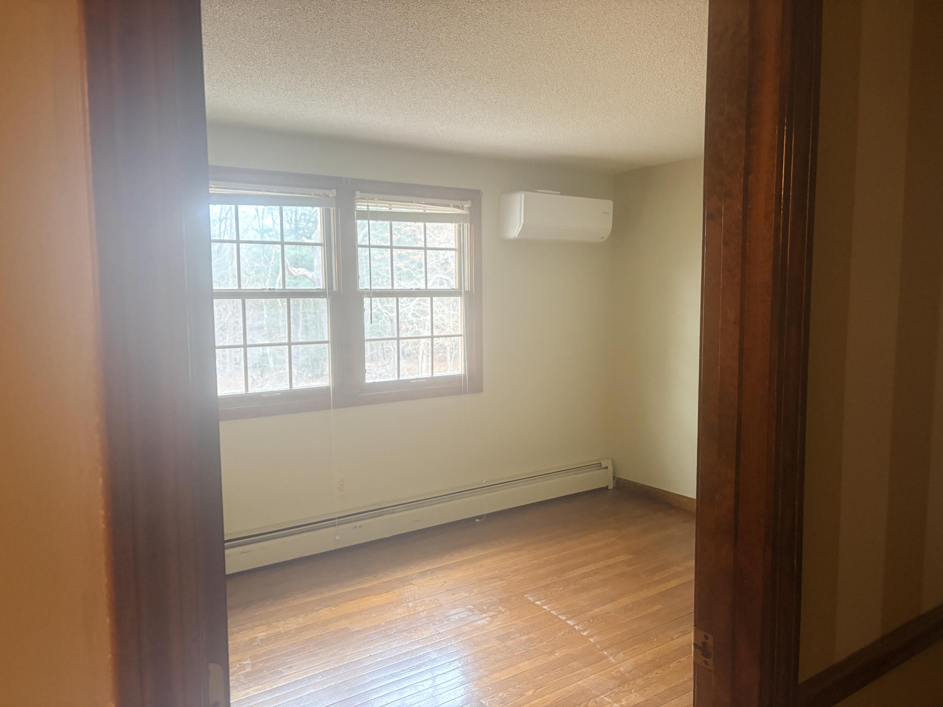 37 Simpson Lane Freetown, MA 02702 - Photo 5 of 29 IMG_3162