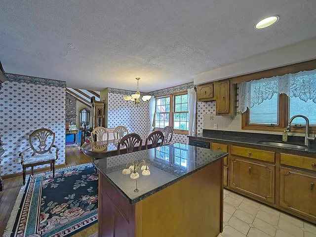 $589,900 | 37 Simpson Lane, Freetown, MA 02702