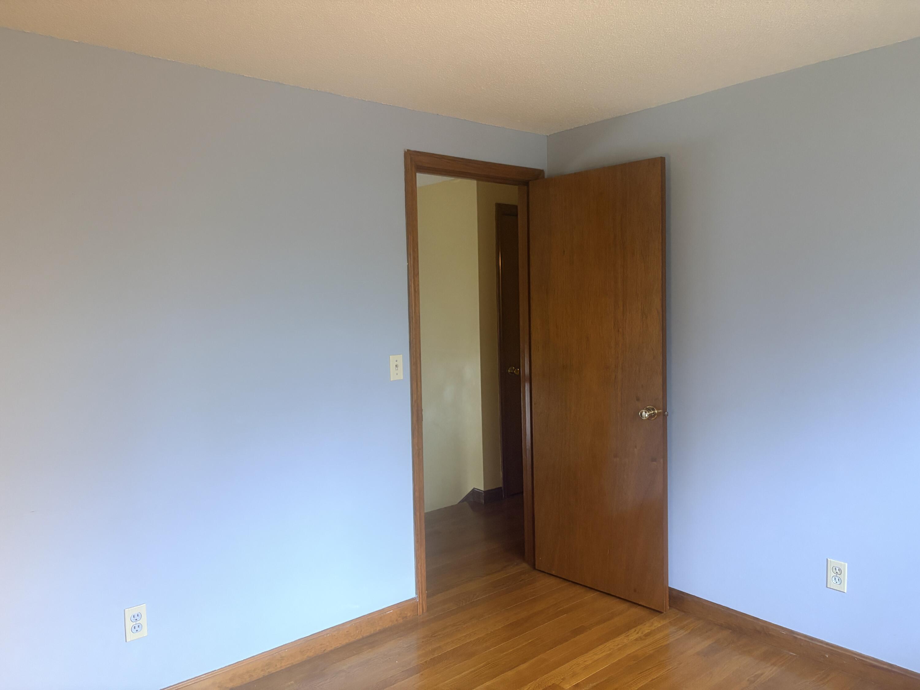 37 Simpson Lane Freetown, MA 02702 - Photo 6 of 29 IMG_3164